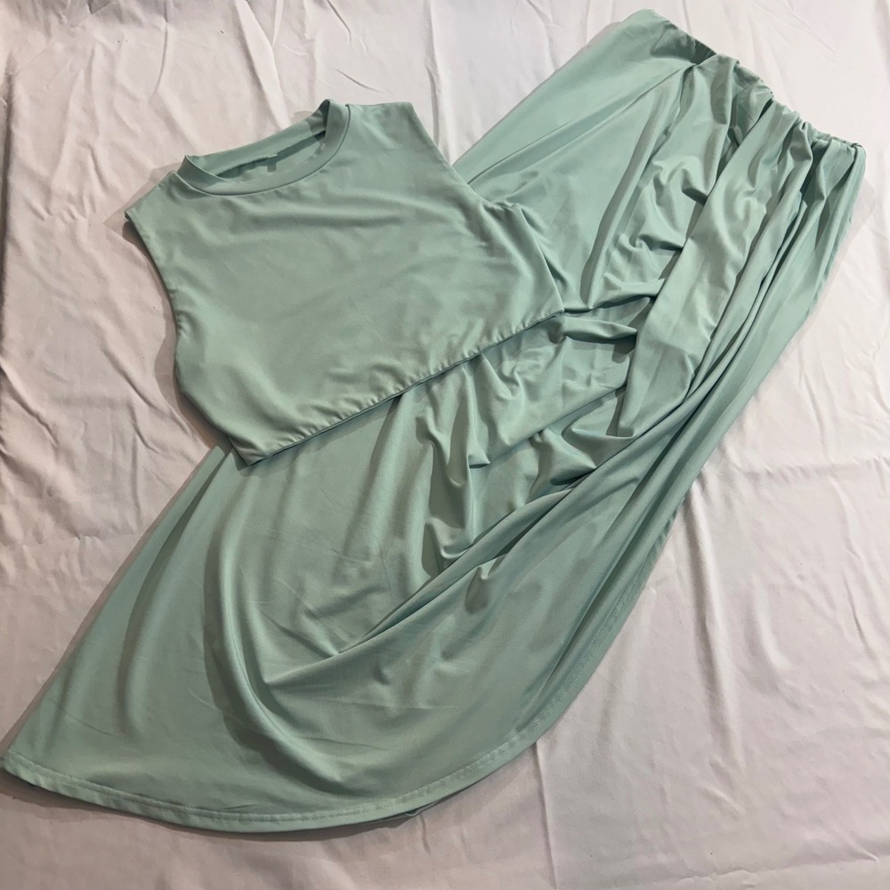 Sage Green 2 Piece Vacation Maxi Skirt Set Sleeveless Crop Top High Waist Large